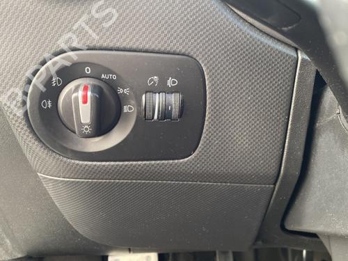 Used Headlight switch SEAT LEON (1P1) 2.0 TDI (170 hp) 30677496