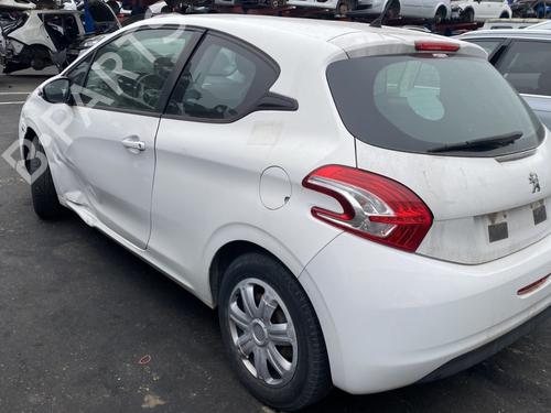 left-taillight-peugeot-208-i-ca_-cc_-2012-2013-2014-2015-2016-2017-2018-2019-2020-2021-33650214 main image