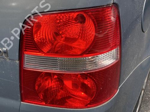 Used Right taillight VW TOURAN (1T1, 1T2) 2.0 TDI (136 hp) 26240811