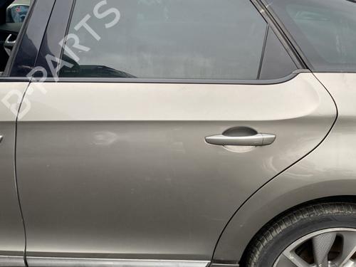 Left rear door CITROËN DS5 2.0 HDi 200 Hybrid4 All-wheel Drive | BP26148075C4
