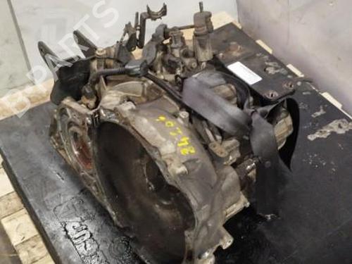 Used Gearbox HYUNDAI TUCSON (JM) 2.0 CRDi All-wheel Drive (113 hp) 25683847