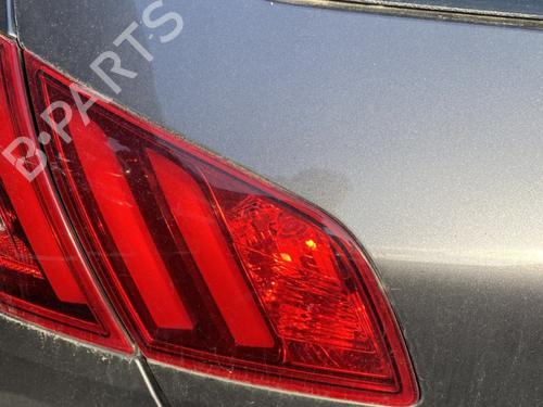Used Left tailgate light Left tailgate light PEUGEOT 308 II (LB_, LP_, LW_, LH_, L3_) 1.5 BlueHDi 130 (131 hp) 27988536 27988536