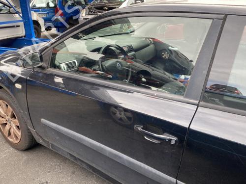 Used Left front door Left front door FIAT STILO (192_) 1.9 D Multijet (120 hp) 25697638 25697638