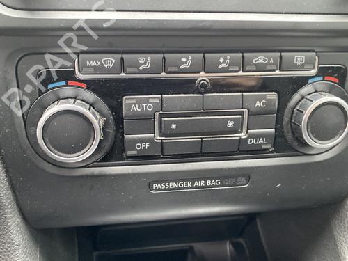 AC-Styringsenhed/Manøvreenhed VW GOLF VI (5K1) 1.4 TSI (122 hp) 29540400