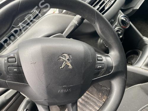 Driver airbag PEUGEOT 208 I (CA_, CC_) 1.2 VTI 82 | BP32265192C9 