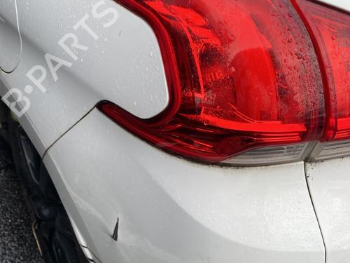Used Left taillight Left taillight PEUGEOT 2008 I (CU_) 1.6 BlueHDi 120 (120 hp) 31926133 31926133