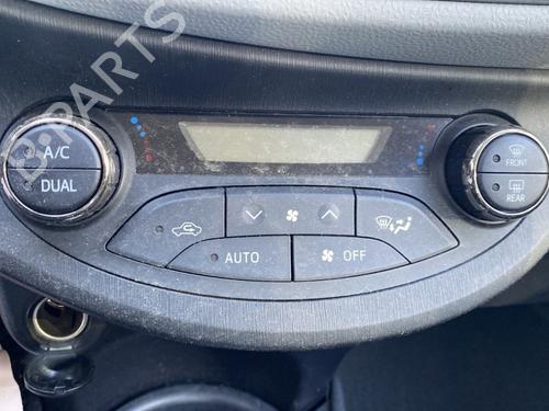 Used Climate control TOYOTA YARIS (_P13_) 1.5 Hybrid (NHP130_, NHP130) (101 hp) 29079317