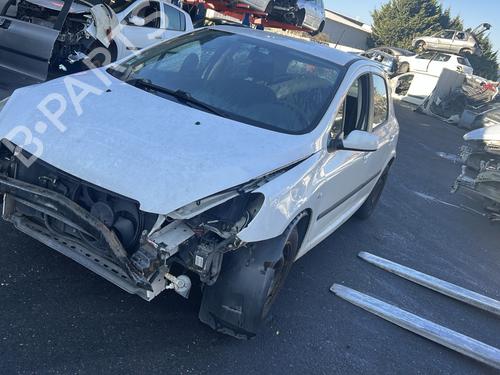 Brukte deler til PEUGEOT 307 (3A/C) 1.4 16V (88 hp) 3356854