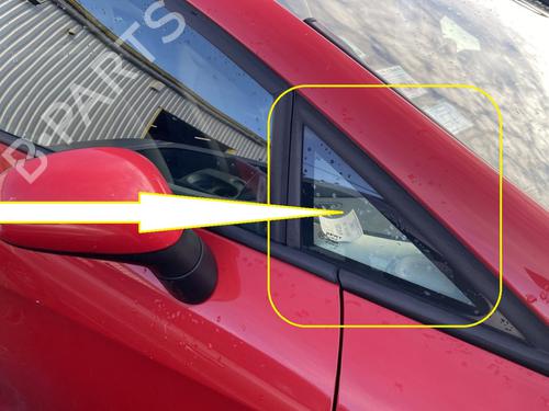 Used Front right quarter glass SEAT LEON (1P1) 1.9 TDI (105 hp) 30438882