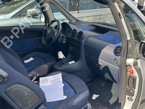 Left headlight PEUGEOT 1007 (KM_) 1.4 HDi | BP25684133C28 - Image 4