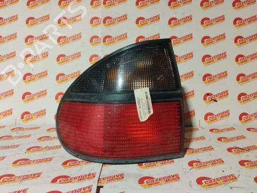 Used Left taillight RENAULT LAGUNA I (B56_, 556_) 1.8 (B56Z) (94 hp) 25688016