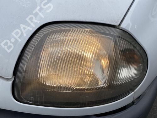 Lyskaster venstre RENAULT CLIO II (BB_, CB_) 1.2 (BB0A, BB0F, BB10, BB1K, BB28, BB2D, BB2H, CB0A,... (58 hp) 25673397