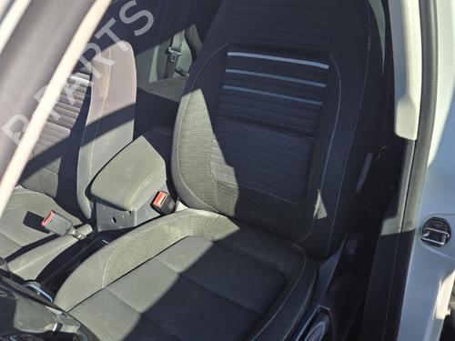 Used Left front seat Left front seat 39138276 39138276