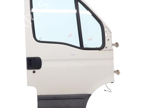 Used Right front door Right front door IVECO DAILY IV Van 35C13 V, 35C13 V/P, 35S13 V, 35S13 V/P (126 hp) 32390392 32390392