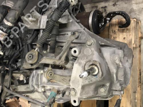 gearbox-nissan-pulsar-hatchback-c13-2014-25684080 main image