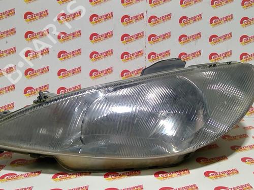 Used Left headlight PEUGEOT 206 Hatchback (2A/C) 1.9 D (69 hp) 25683727