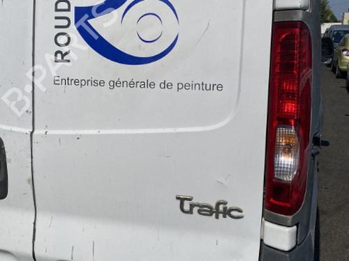Left headlight RENAULT TRAFIC II Bus (JL) 2.0 dCi 90 | BP25695296C28 
