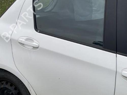 Used Rear right door window TOYOTA YARIS (_P13_) 1.5 Hybrid (NHP130_, NHP130) (101 hp) 25686430
