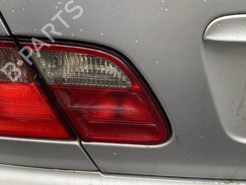 Feu de coffre gauche MERCEDES-BENZ E-CLASS (W210) E 270 CDI (210.016) (170 hp) 31271205