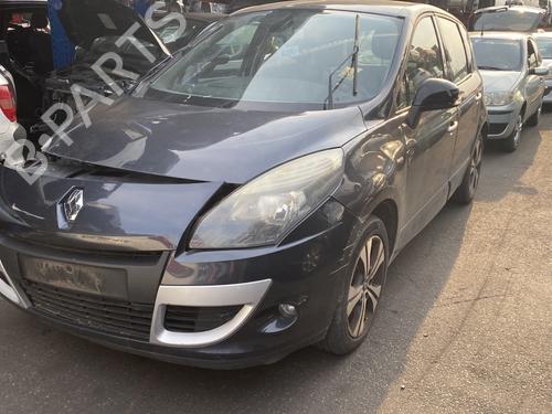 Brugte RENAULT SCÉNIC III (JZ0/1_) 1.5 dCi (110 hp) 3589342