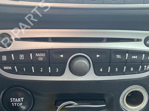 Used Radio RENAULT MEGANE III Hatchback (BZ0/1_, B3_) 1.5 dCi (BZ09, BZ0D, BZ1W, BZ29, BZ14) (110 hp) 25683344