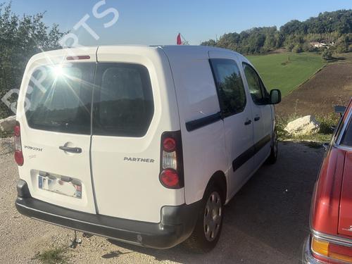 Hecktür links für PEUGEOT PARTNER Box Body/MPV 1.6 HDi (90 hp) 30860451