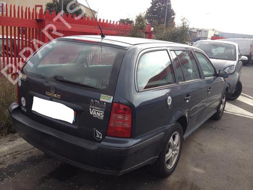 Left taillight SKODA OCTAVIA I Combi (1U5) 1.9 TDI | BP25689771C34 