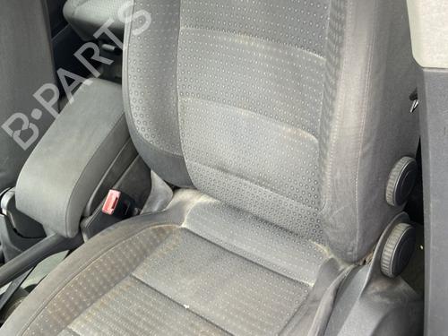Used Left front seat VW TOURAN (1T1, 1T2) 1.9 TDI (105 hp) 25672428