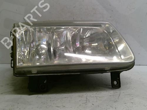 Right headlight VW POLO (6N2) 1.4 | BP25699130C29 
