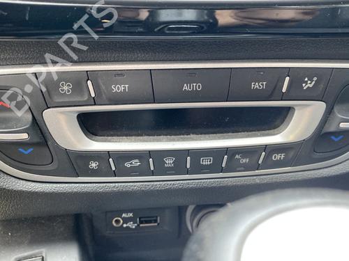 Used Climate control RENAULT SCÉNIC III (JZ0/1_) 1.5 dCi (110 hp) 28217461