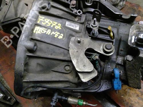 Gearbox RENAULT MEGANE II Estate (KM0/1_) 2.0 dCi | BP25696132M3