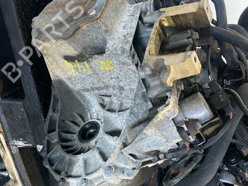 gearbox-peugeot-508-sw-i-8e_-2010-2011-2012-2013-2014-2015-2016-2017-2018-25691178 main image