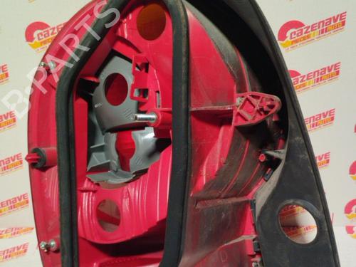 Used Right taillight Right taillight RENAULT MODUS / GRAND MODUS (F/JP0_) 1.2 (JP0C, JP0K, FP0C, FP0K, FP0P, JP0P, JP0T) (75 hp) 25699395 25699395