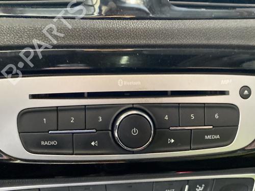 Used Radio RENAULT SCÉNIC III (JZ0/1_) 1.5 dCi (JZ02, JZ0R) (95 hp) 31811238