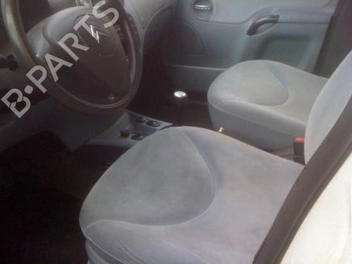Front right exterior door handle CITROËN C3 I (FC_, FN_) 1.4 HDi | BP25699876C129 