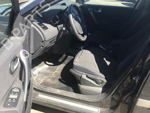 Used Parts RENAULT MEGANE II Estate (KM0/1_) 4655917