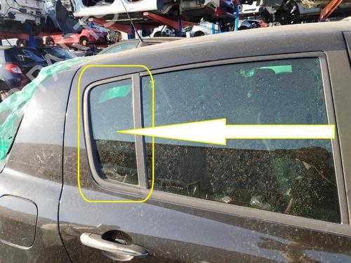 Dør rude højre bagtil Dør rude højre bagtil RENAULT CLIO III (BR0/1, CR0/1) [2005-2014] 37527398 37527398