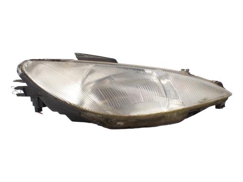 Used Right headlight PEUGEOT 206 Hatchback (2A/C) 1.1 i (60 hp) 25677657