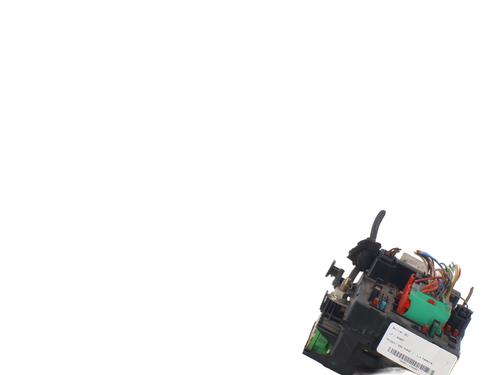 Used Fuse box Fuse box PEUGEOT 206 Hatchback (2A/C) 1.4 i (75 hp) 28517390 28517390