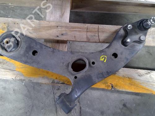 Querlenker links vorne für TOYOTA AVENSIS Estate (_T27_) 2.2 D-4D (ADT271_, ADT271R) (150 hp) 25679430
