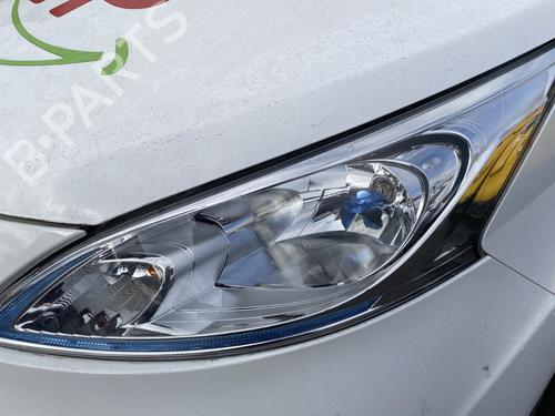 left-headlight-nissan-nv200-van-2010-25673527 main image