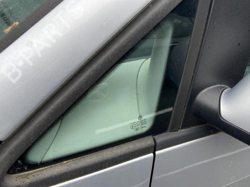 Used Front left quarter glass VW TOURAN (1T1, 1T2) 1.9 TDI (105 hp) 25676494