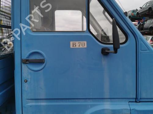Used Right front door Right front door RENAULT TRUCKS B Platform/Chassis 70 (72 hp) 25695669 25695669