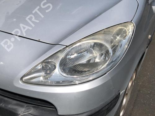 Left headlight PEUGEOT 1007 (KM_) 1.4 HDi | BP25684133C28