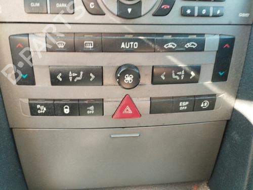 Used Climate control Climate control PEUGEOT 407 (6D_) 2.0 HDi 135 (6DRHRH, 6DRHRE, 6DRHRG, 6DRHRJ) (136 hp) 36141684 36141684