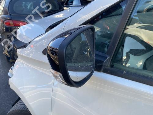 left-mirror-renault-zoe-bfm_-2012-28096911 main image