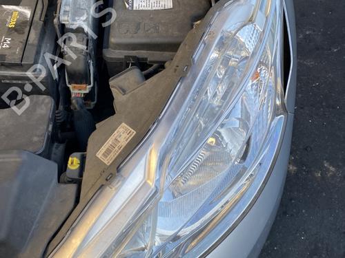 Used Left headlight PEUGEOT 208 I (CA_, CC_) 1.6 HDi / BlueHDi 75 (75 hp) 30759227