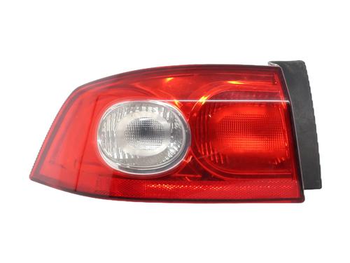 Used Left taillight RENAULT LAGUNA II (BG0/1_) 1.9 dCi (BG1A, BG1W, BG0G) (110 hp) 25697811