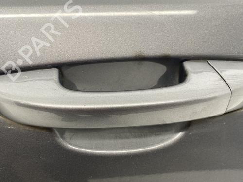 Używane Klamka zewnętrzna drzwi tylnych lewych VW GOLF VI (5K1) 2.0 TDI (110 hp) 25674174