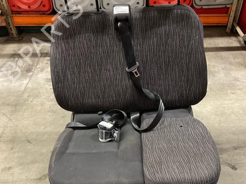 right-front-seat-renault-trafic-iii-van-fg_-2014-35926805 main image